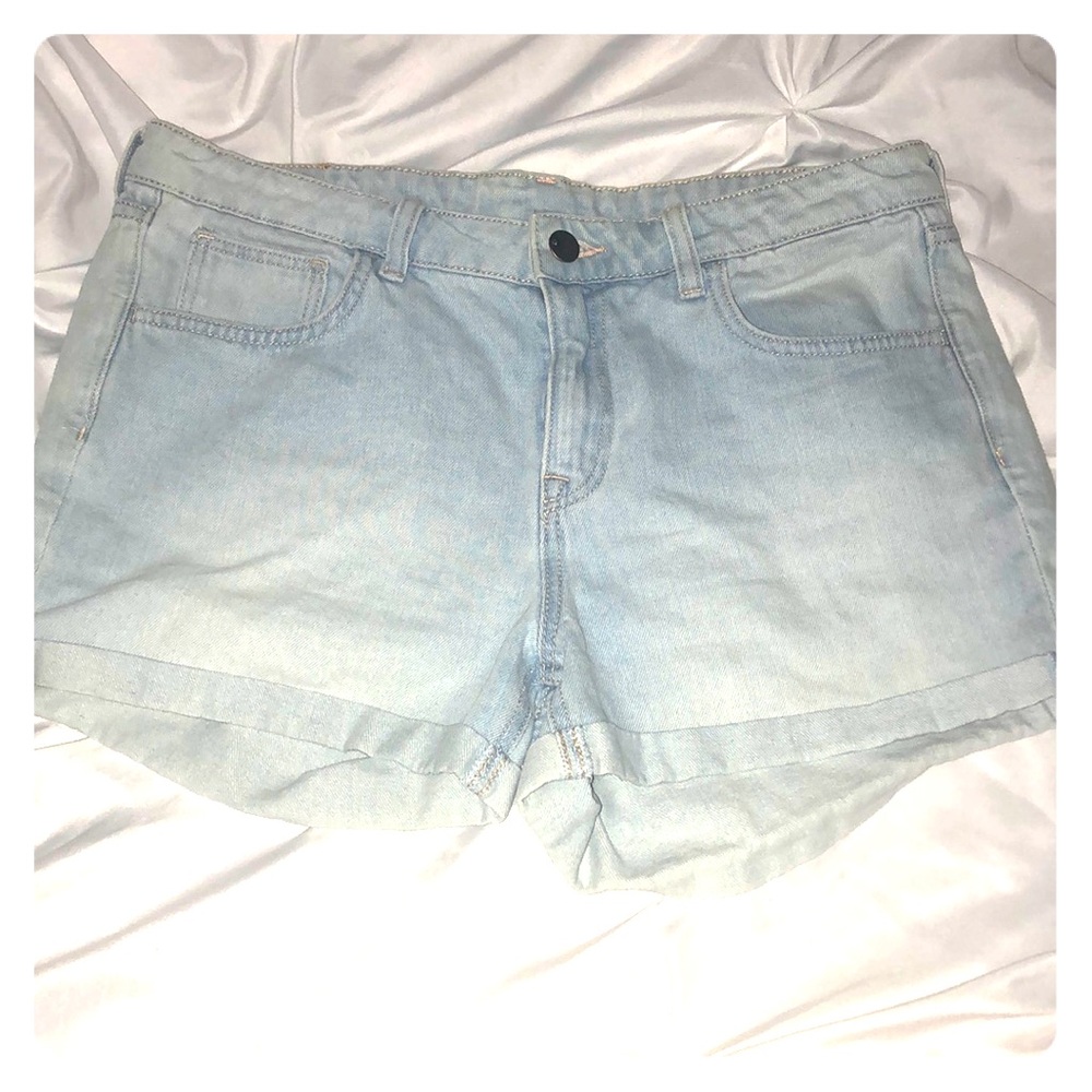 Cuffed jeans shorts